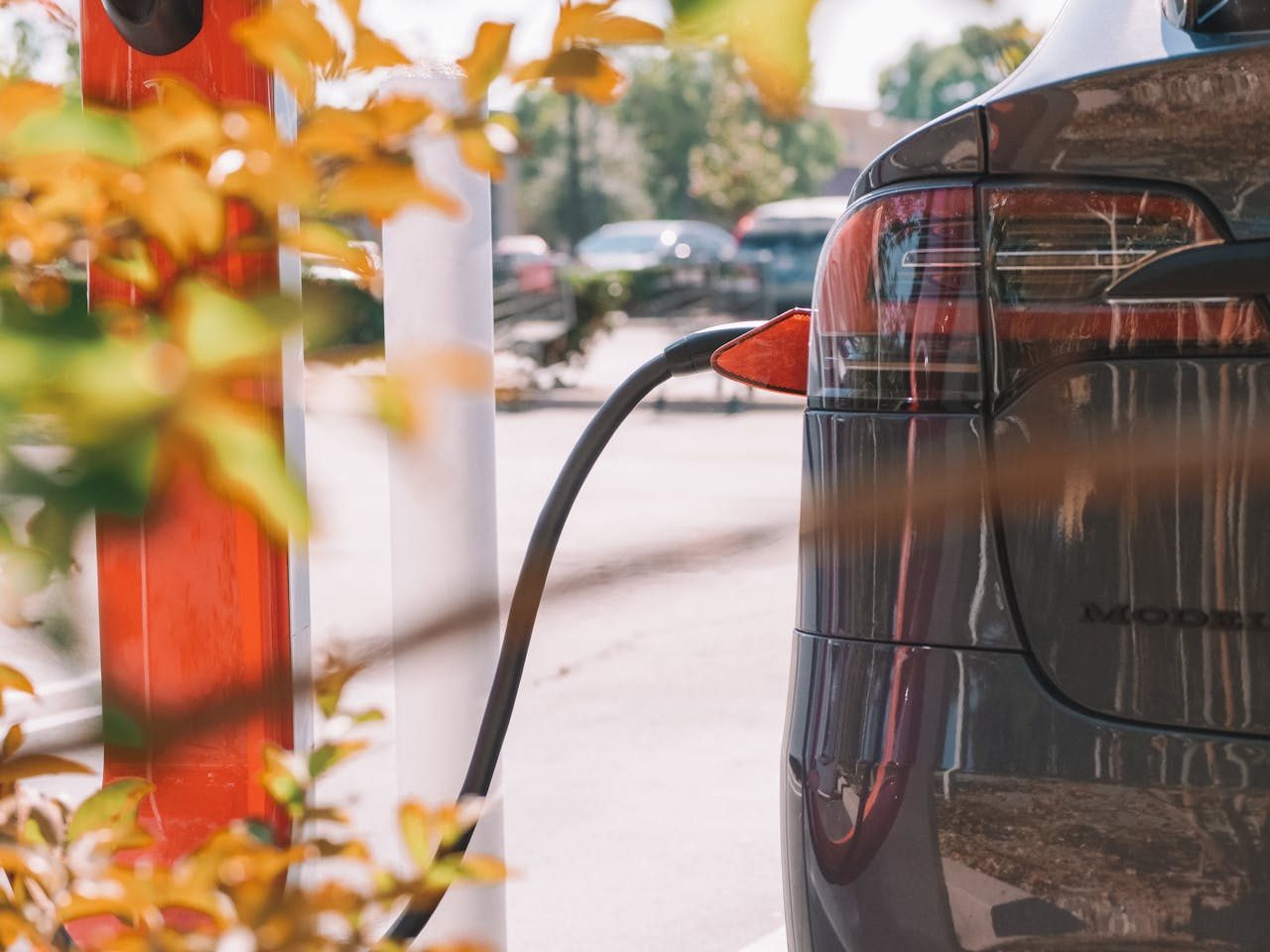 punjenje elektri;nog automobila